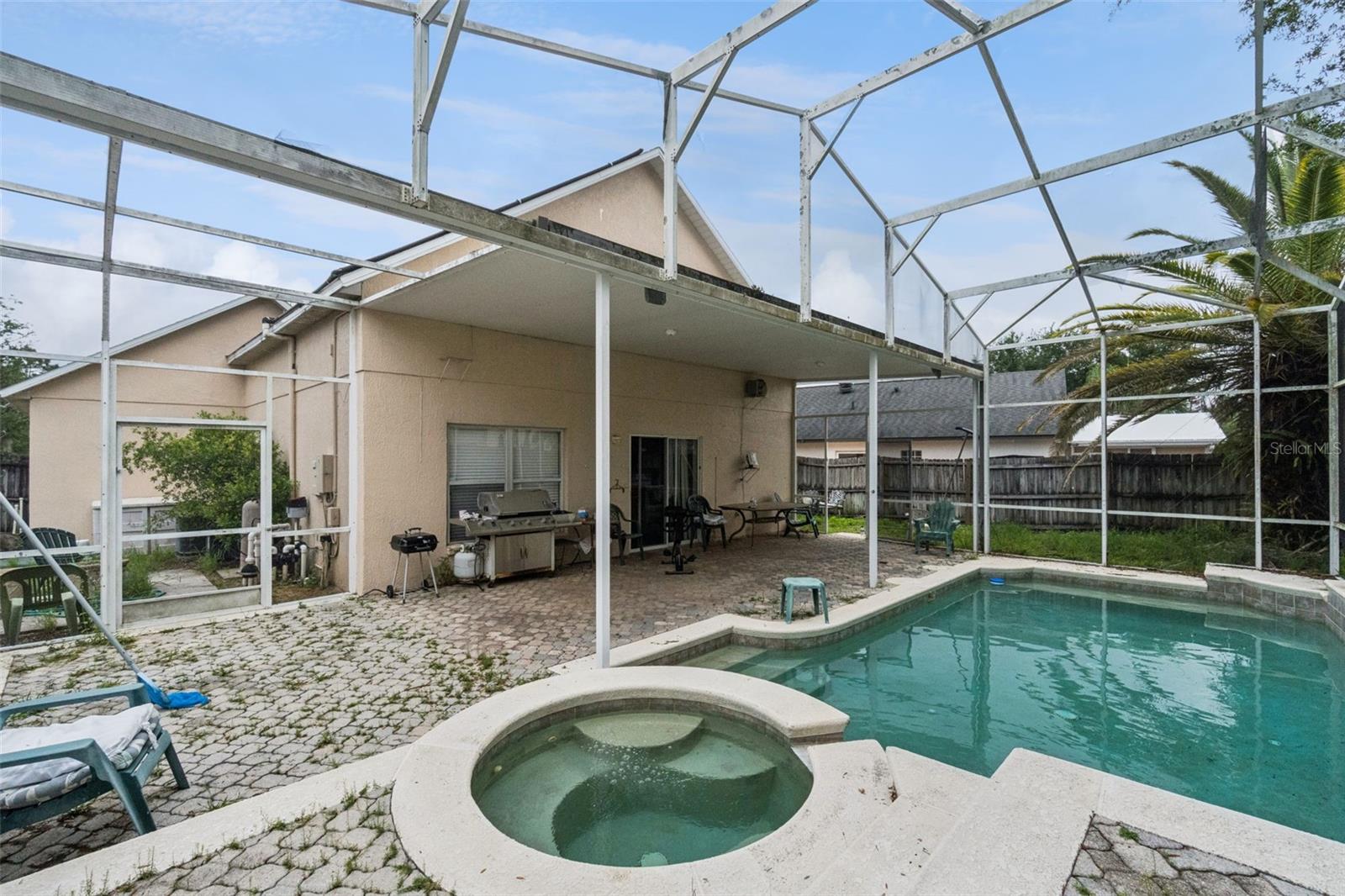 EAGLERIDGE PH 02 - Residential