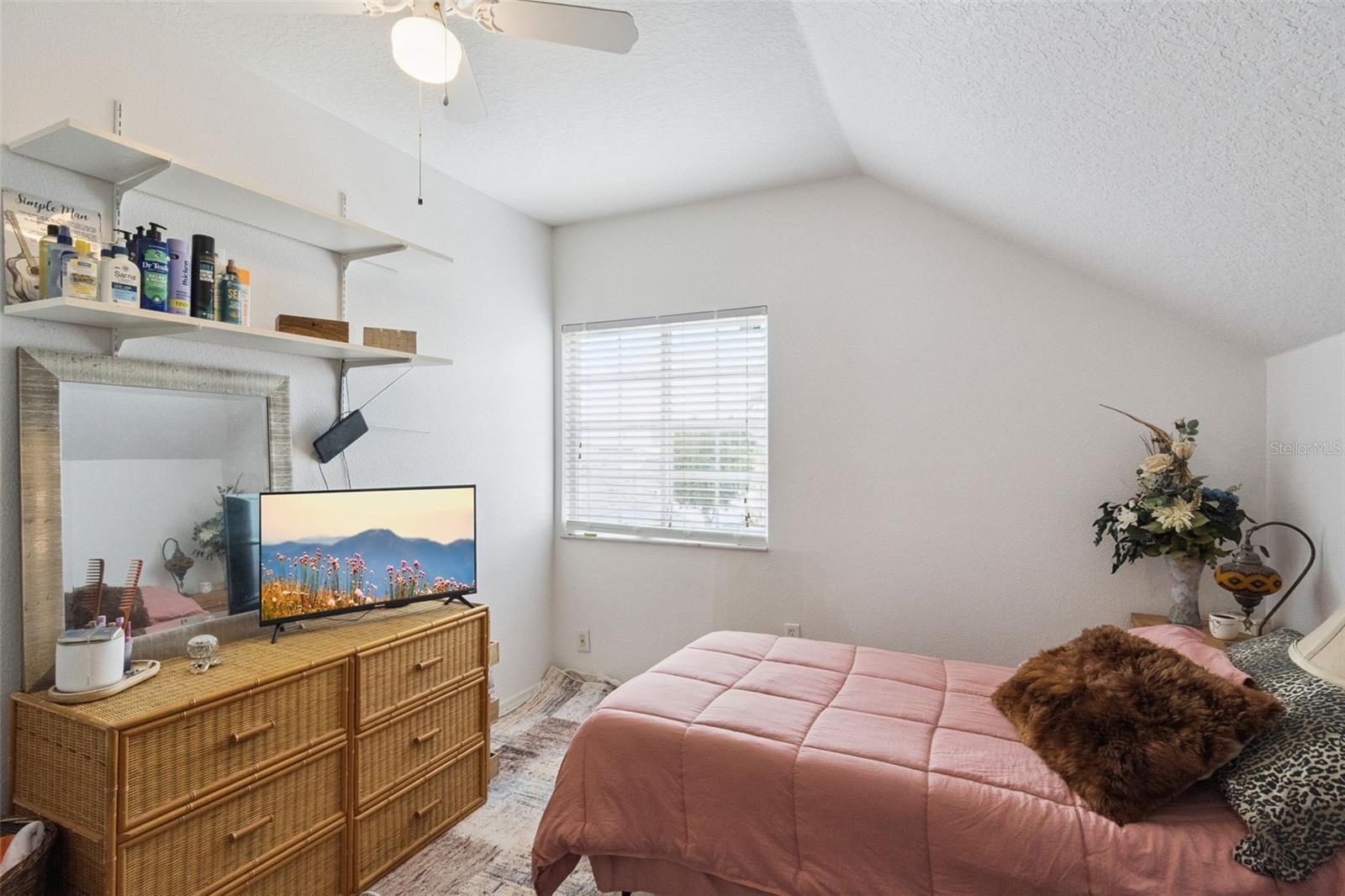 EAGLERIDGE PH 02 - Residential