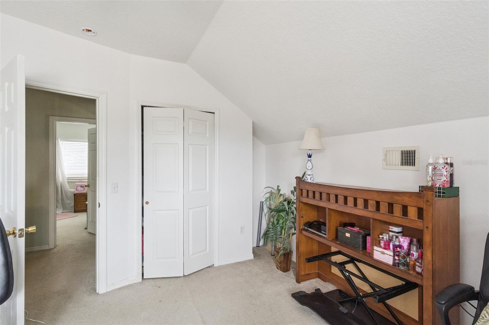 EAGLERIDGE PH 02 - Residential
