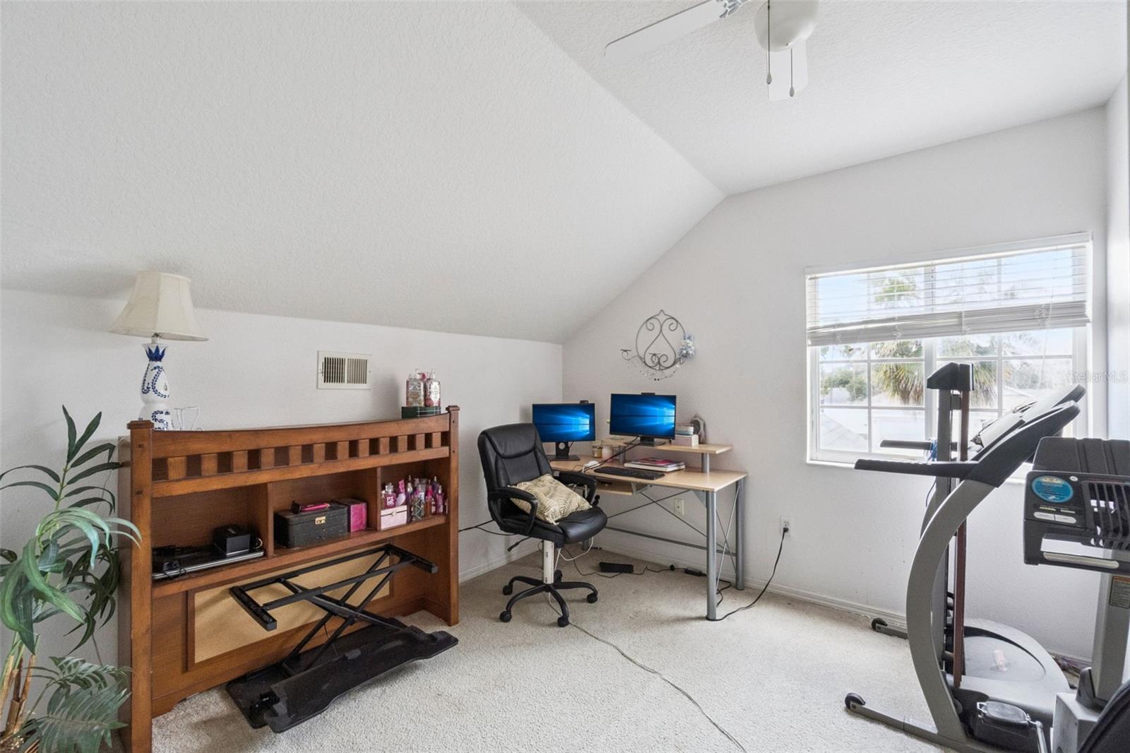 EAGLERIDGE PH 02 - Residential