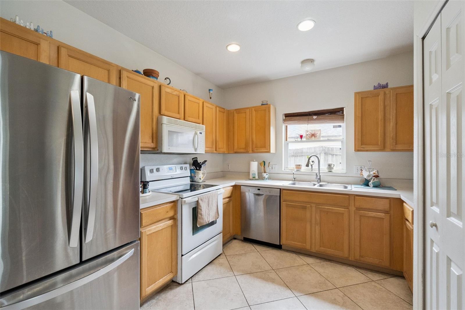 EAGLERIDGE PH 02 - Residential