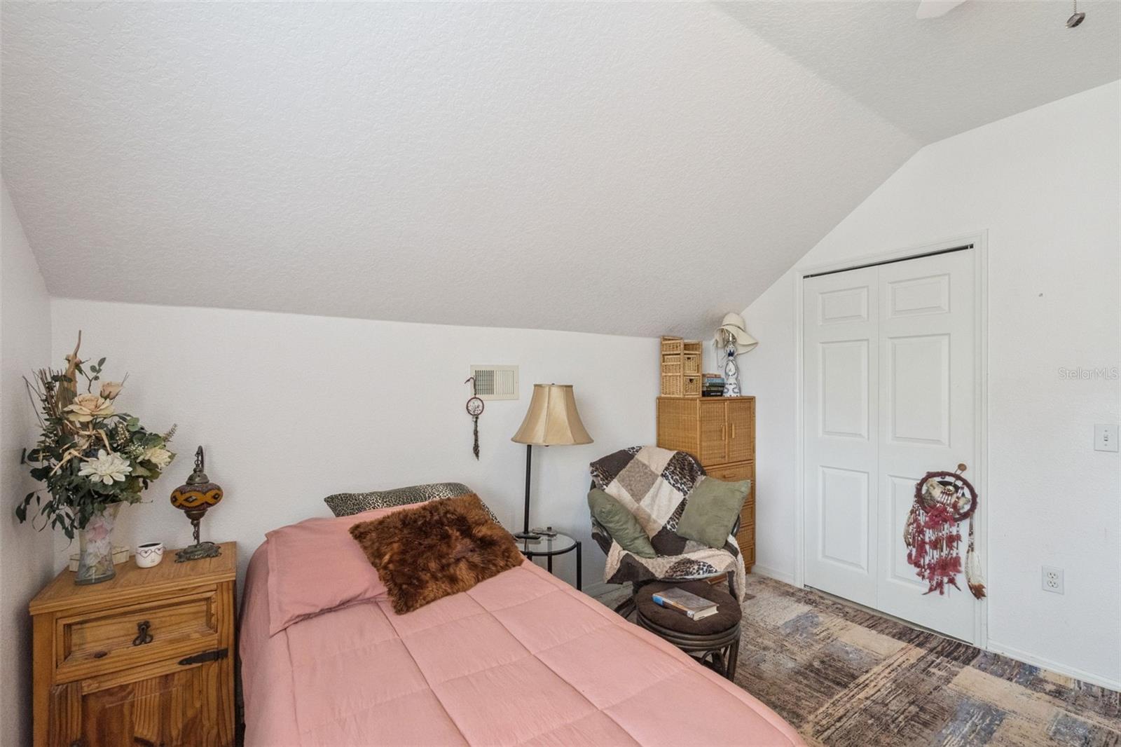 EAGLERIDGE PH 02 - Residential