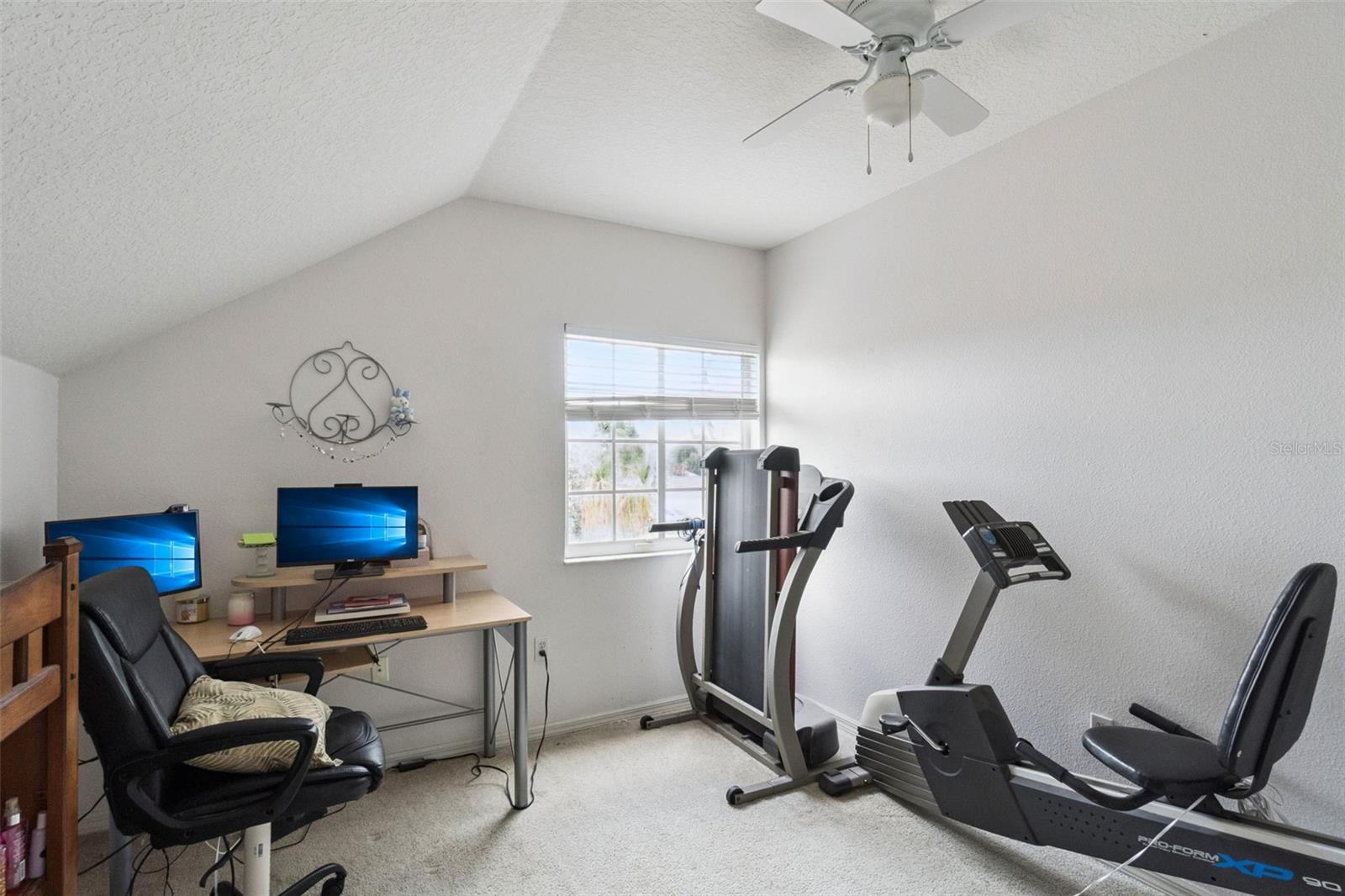 EAGLERIDGE PH 02 - Residential