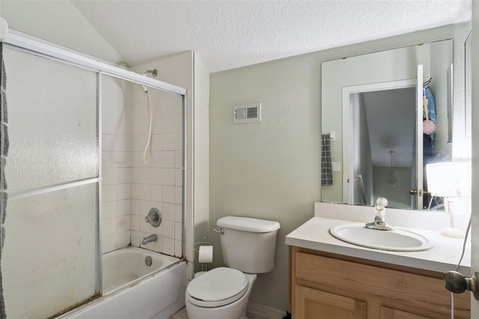 EAGLERIDGE PH 02 - Residential
