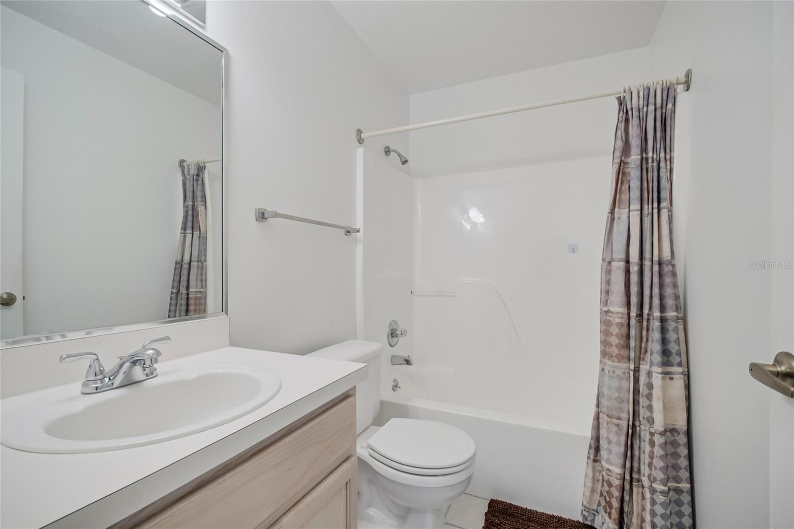 ST ANDREWS AT IMPERIALAKES CONDO - Residential