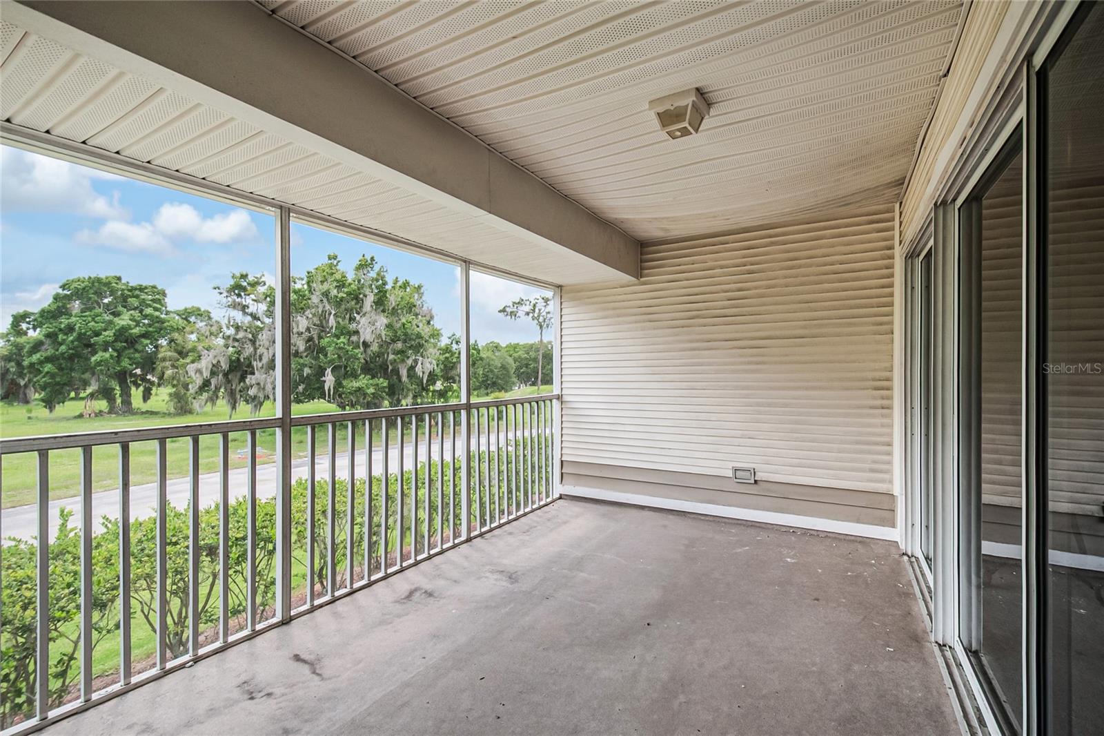 ST ANDREWS AT IMPERIALAKES CONDO - Residential