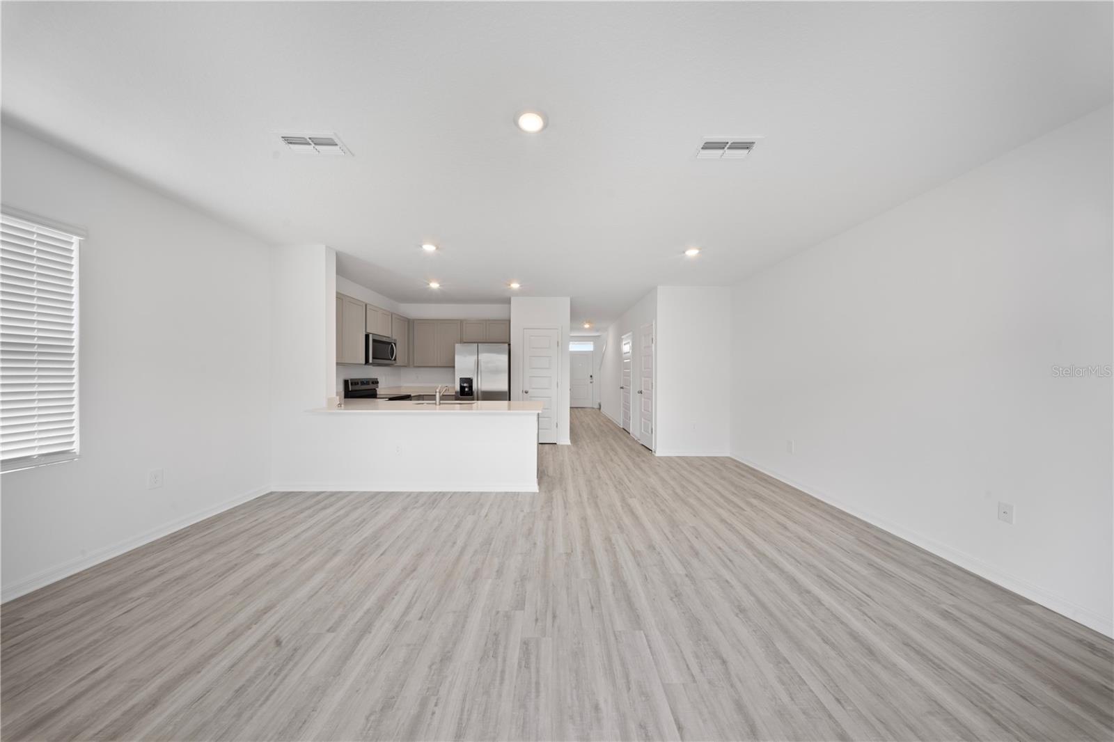 HAWTHORNE PH 3A-3B - Residential Lease