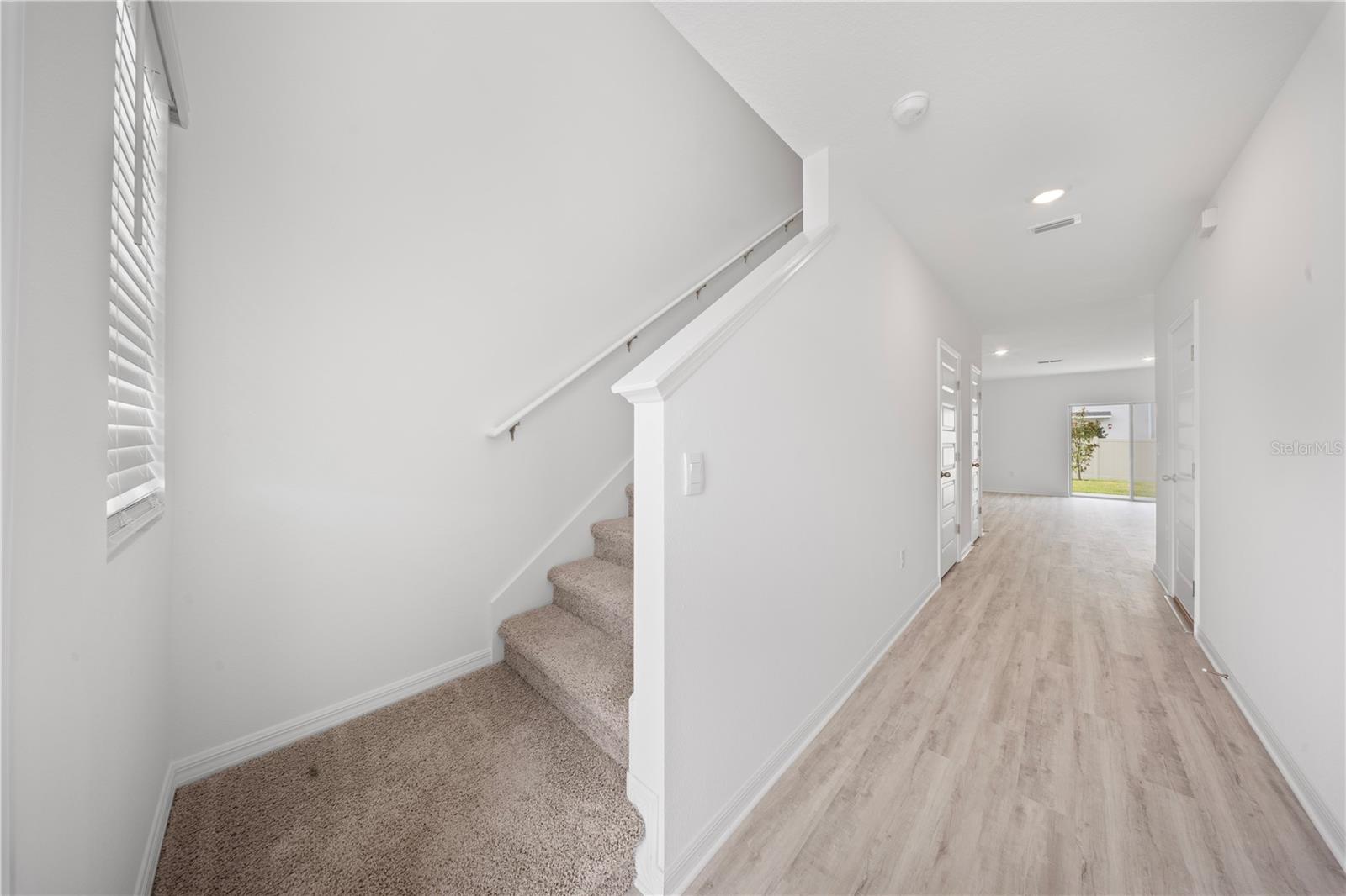 HAWTHORNE PH 3A-3B - Residential Lease