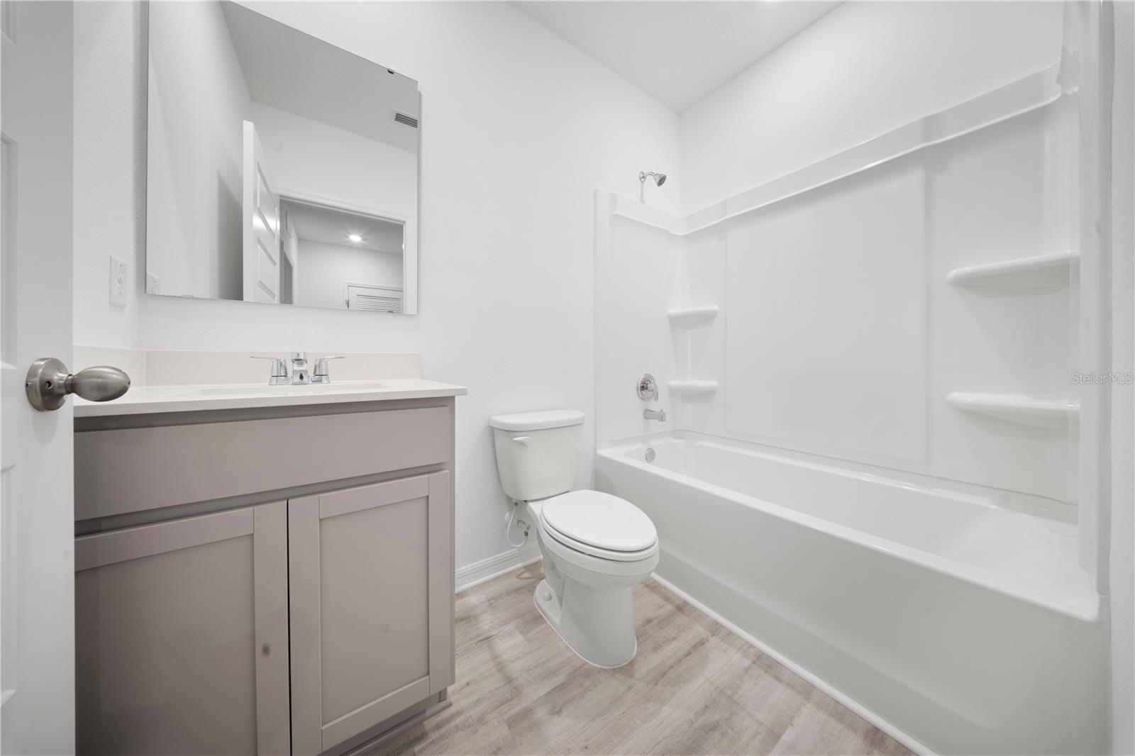 HAWTHORNE PH 3A-3B - Residential Lease