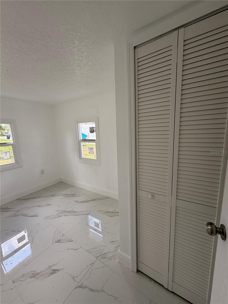 FAIRVIEW SHORES - Residential