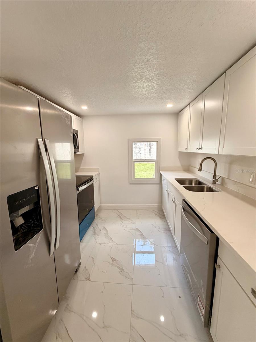 FAIRVIEW SHORES - Residential