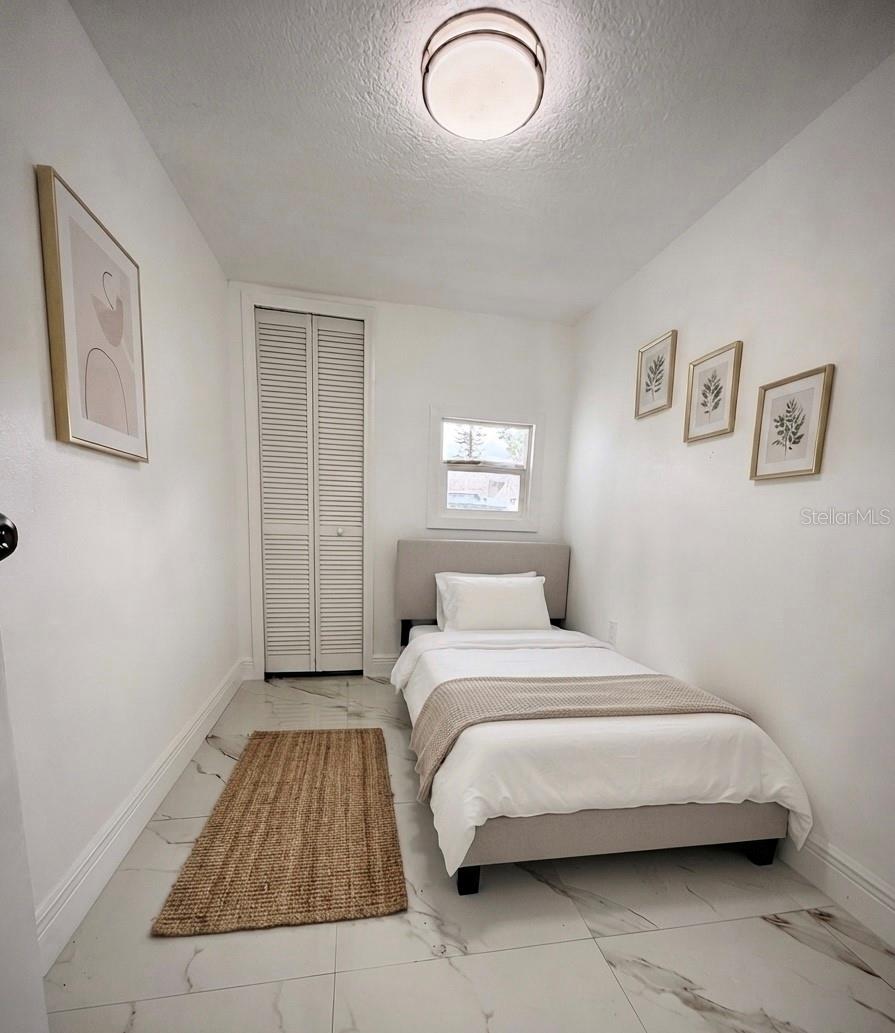 FAIRVIEW SHORES - Residential