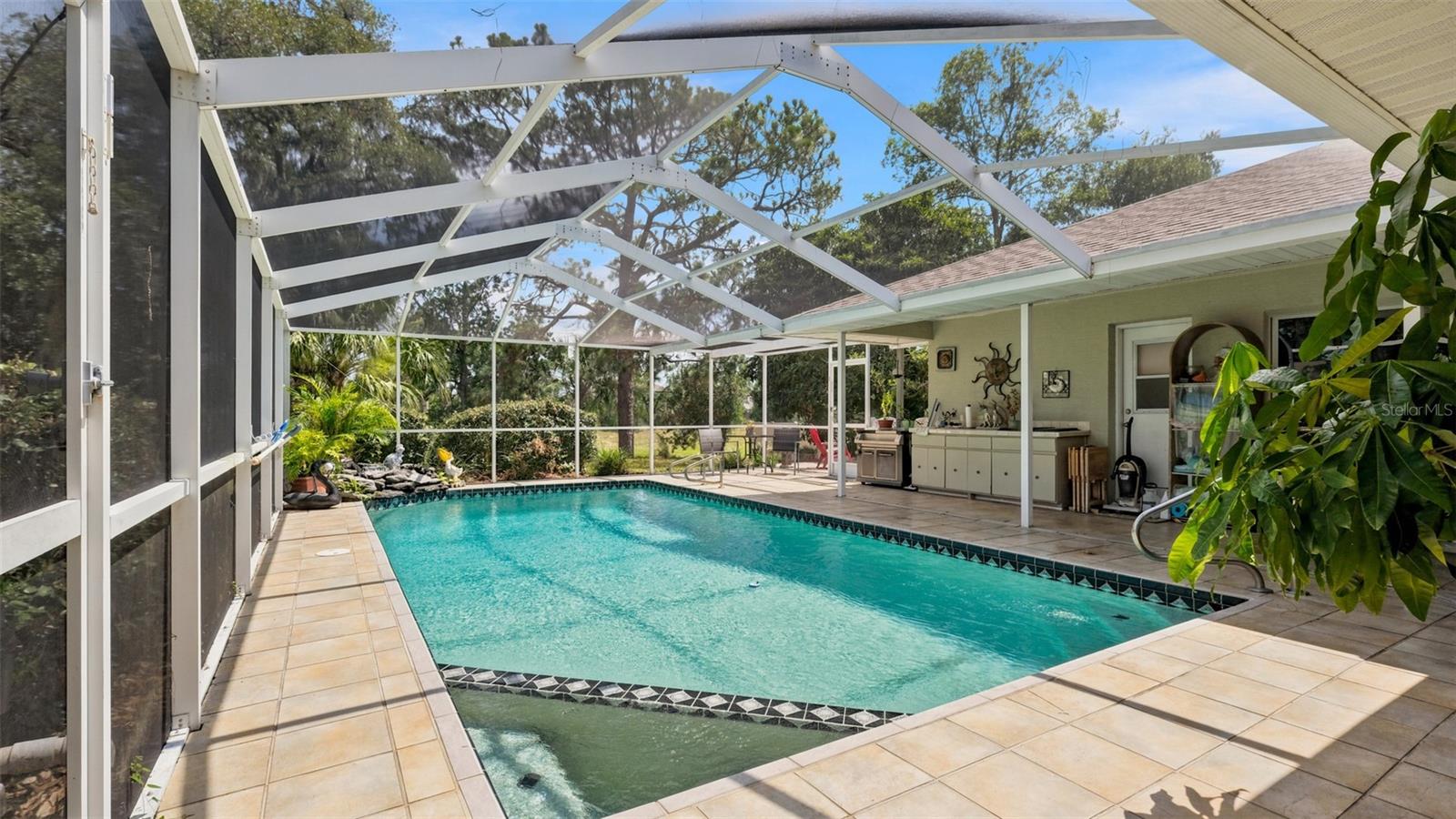 EAST LINDEN ESTATE - Residential