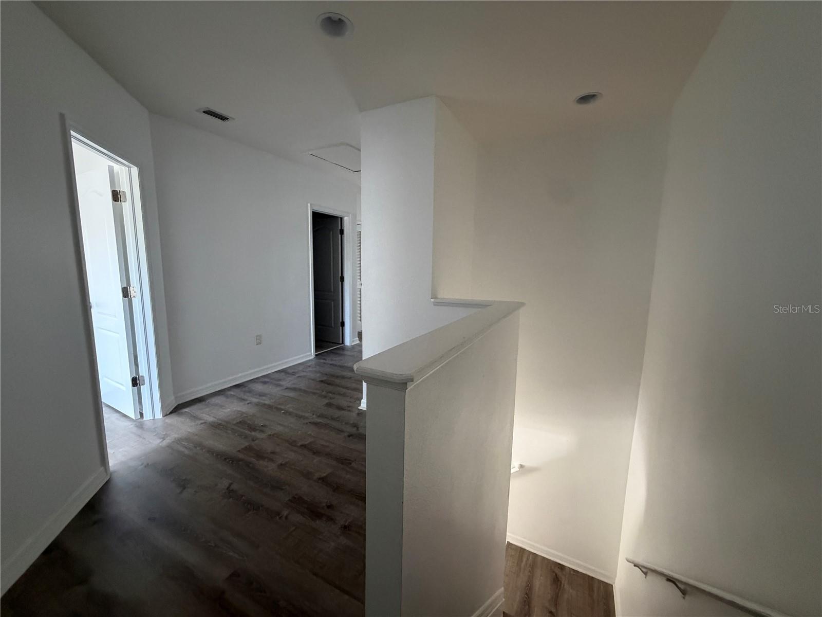 HIDDEN RIVER TWNHMS PH 2 - Residential Lease