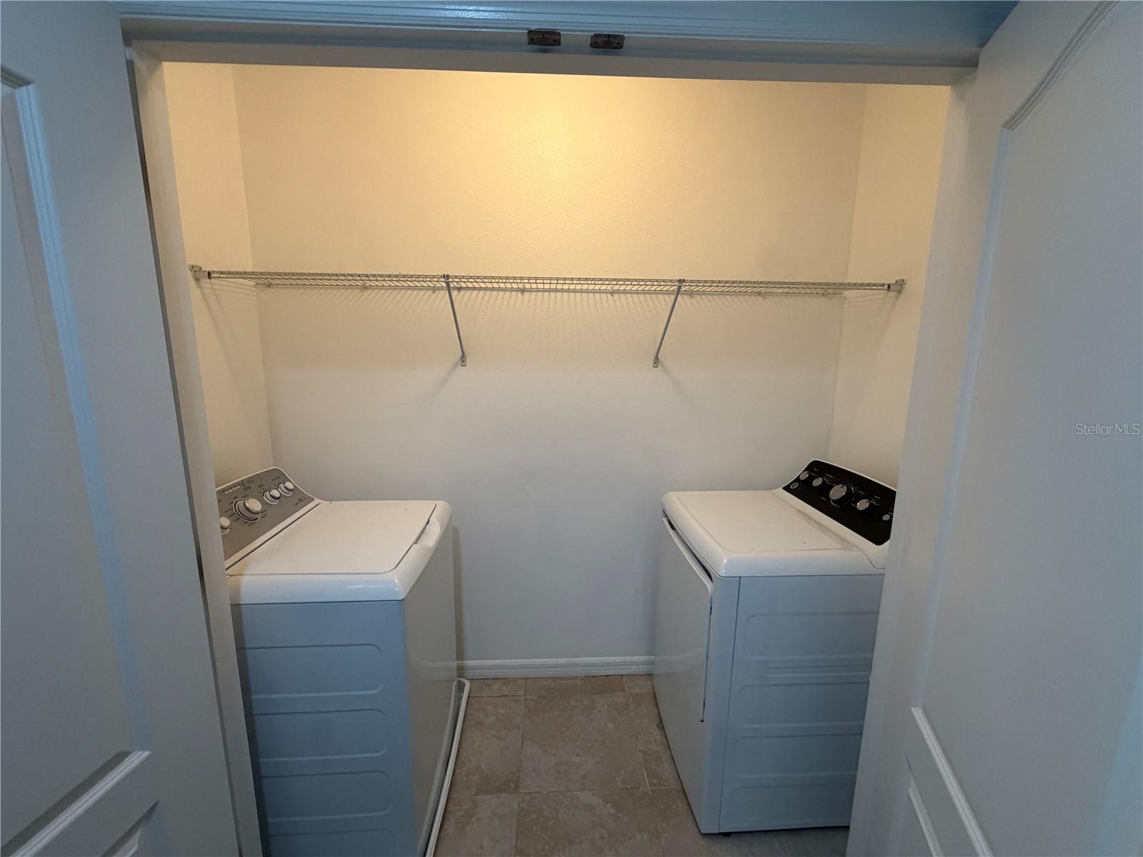 HIDDEN RIVER TWNHMS PH 2 - Residential Lease