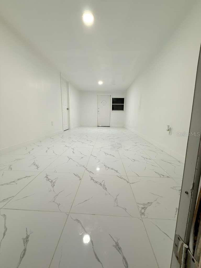 PALMONA PARK - Residential Lease