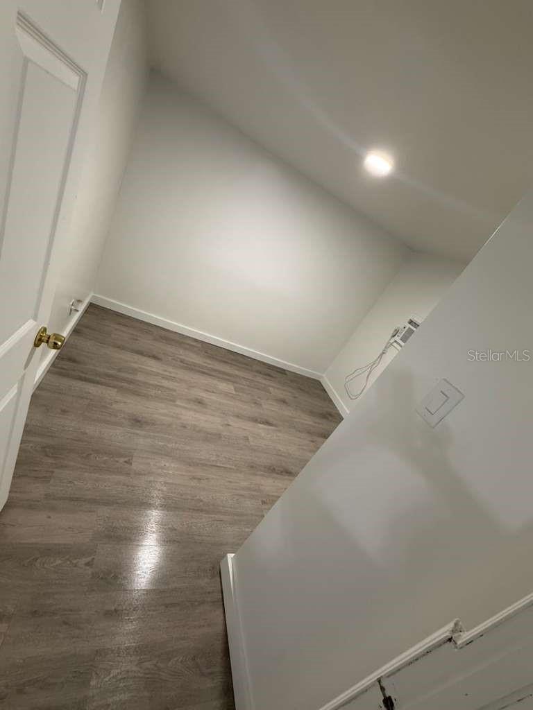 PALMONA PARK - Residential Lease