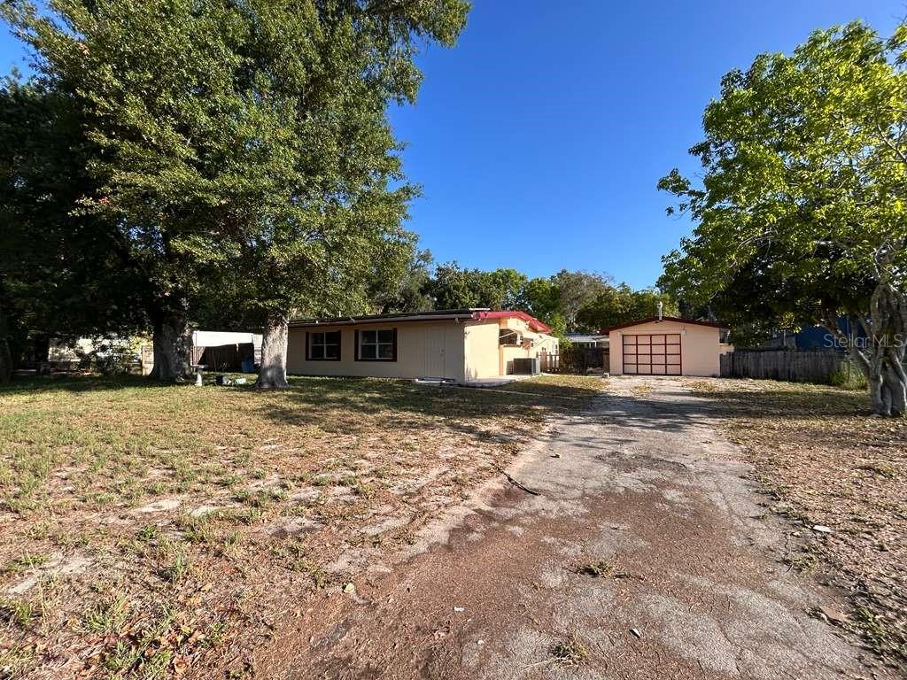 PALMONA PARK - Residential Lease