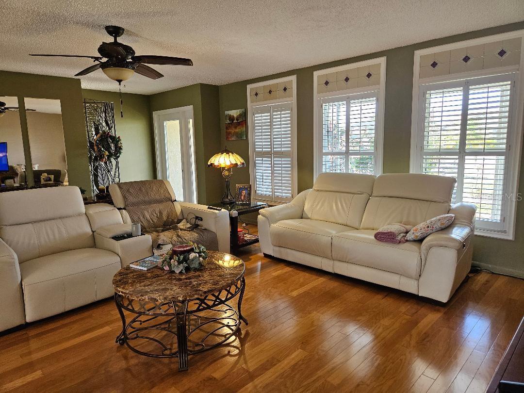 DEL WEBBS SUN CITY FLORIDA UN - Residential