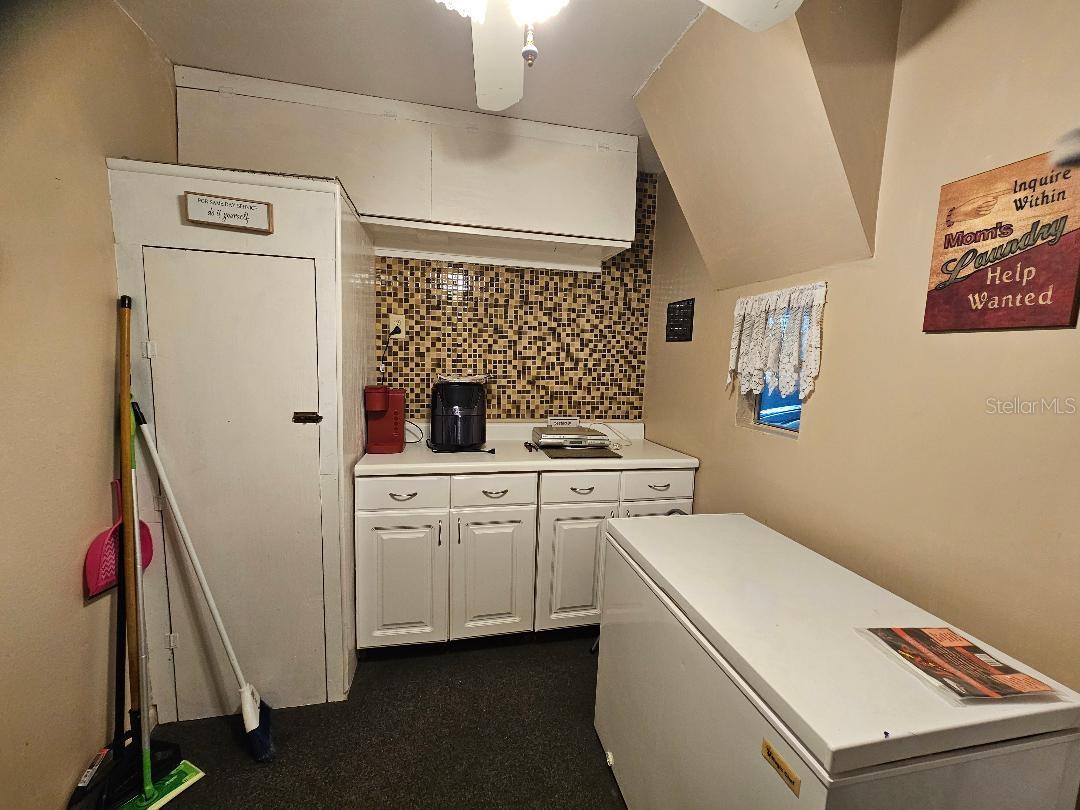 DEL WEBBS SUN CITY FLORIDA UN - Residential