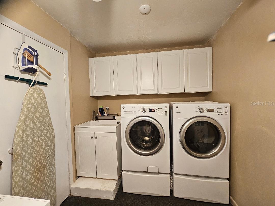DEL WEBBS SUN CITY FLORIDA UN - Residential
