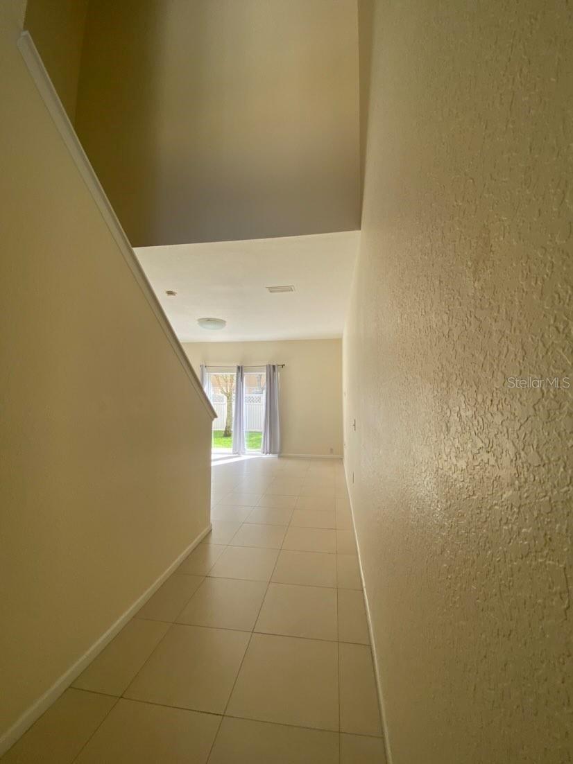 EMERALD POINTE TWNHMS AT TAMPA PALMS - Residential Lease