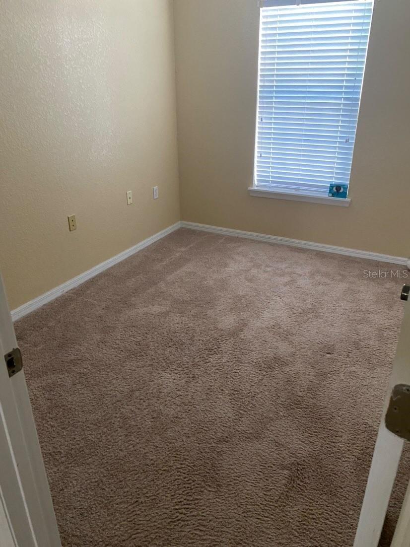 EMERALD POINTE TWNHMS AT TAMPA PALMS - Residential Lease