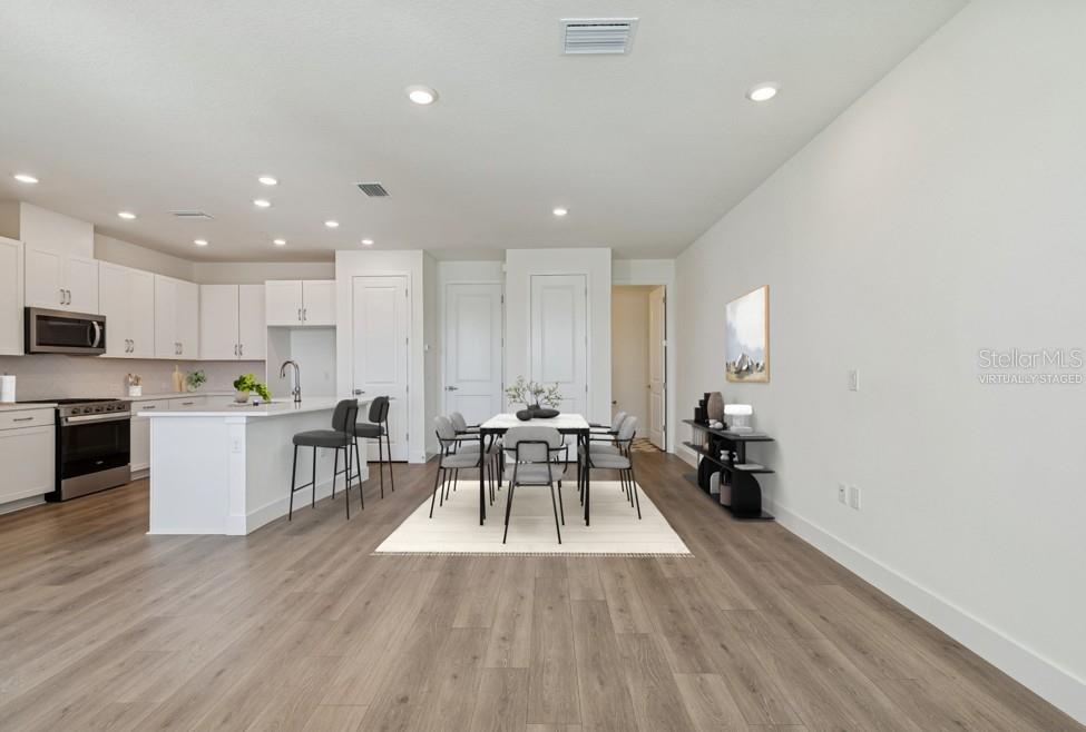 EMERALD LANDING AT WATERSIDE - Residential