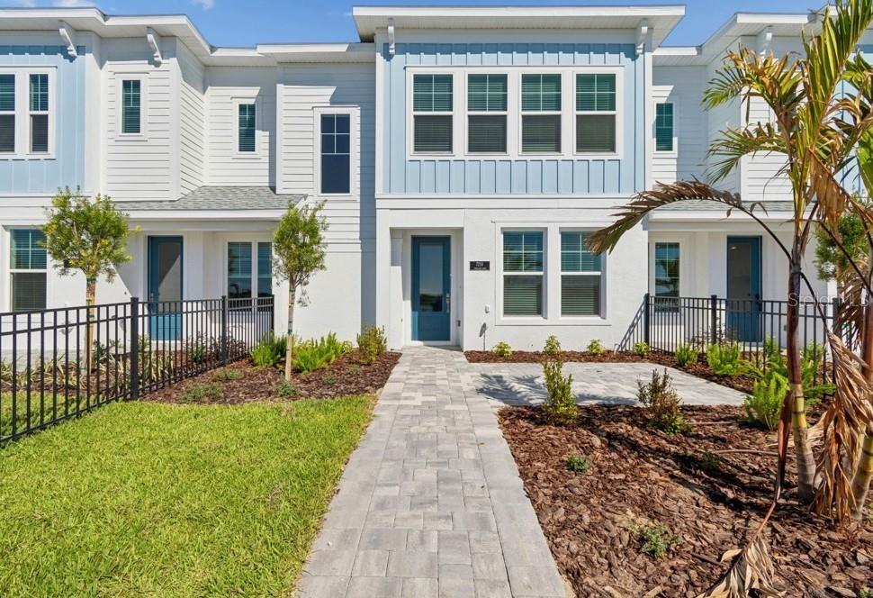 EMERALD LANDING AT WATERSIDE - Residential