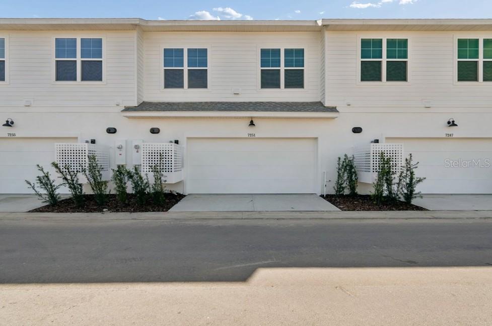 EMERALD LANDING AT WATERSIDE - Residential