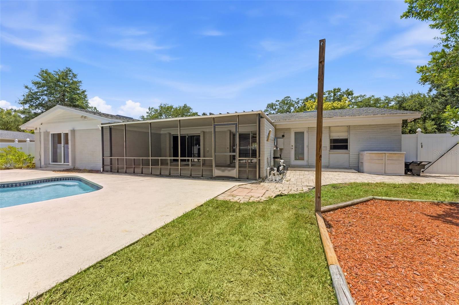 CARROLLWOOD SUB UNIT 18 - Residential