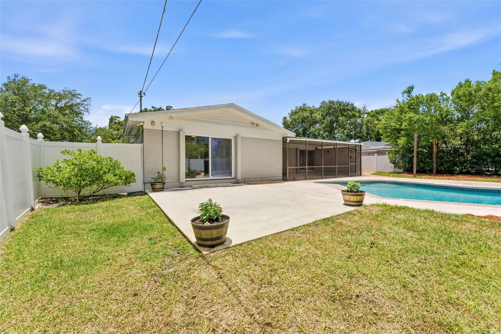 CARROLLWOOD SUB UNIT 18 - Residential