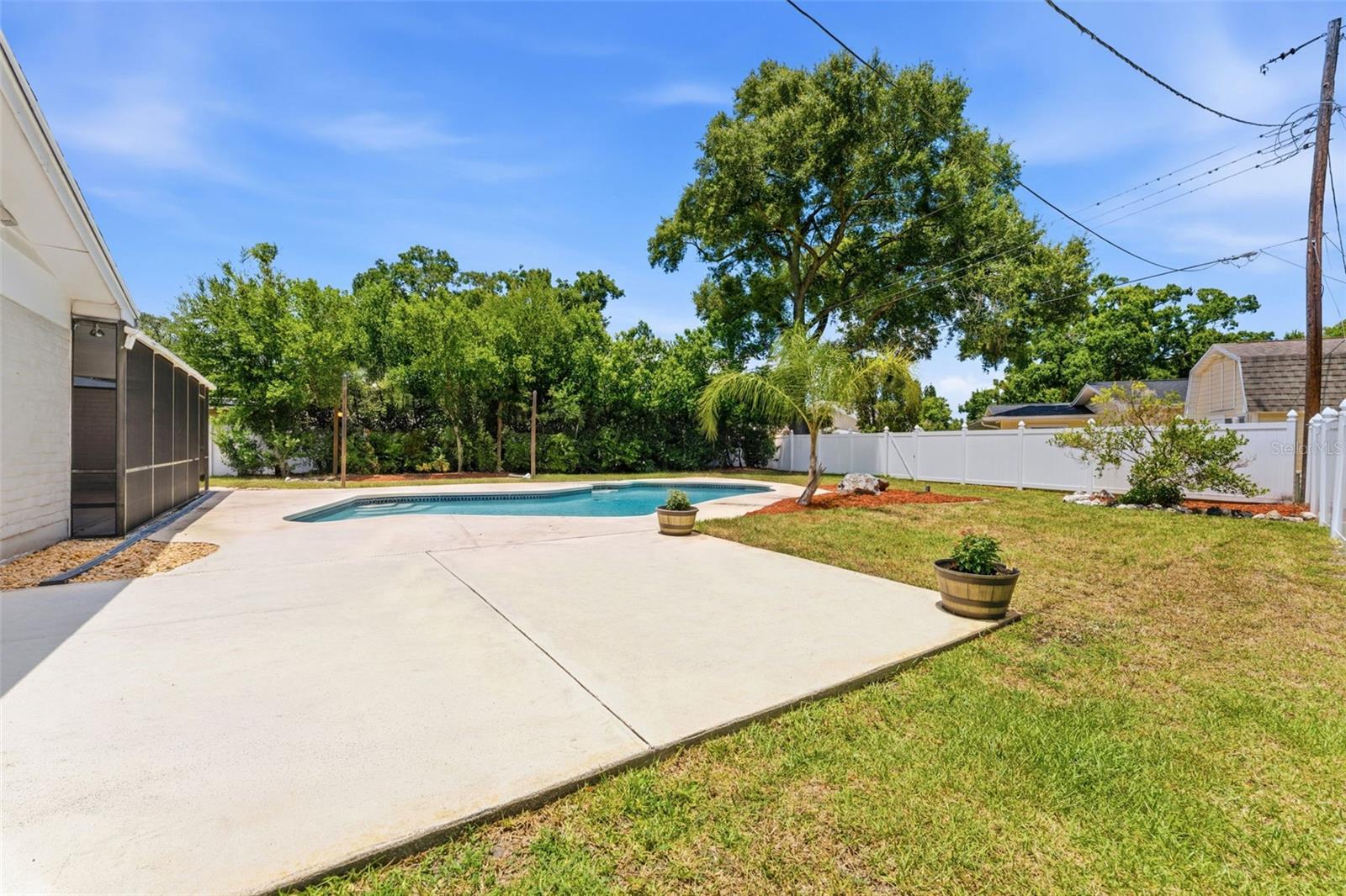 CARROLLWOOD SUB UNIT 18 - Residential