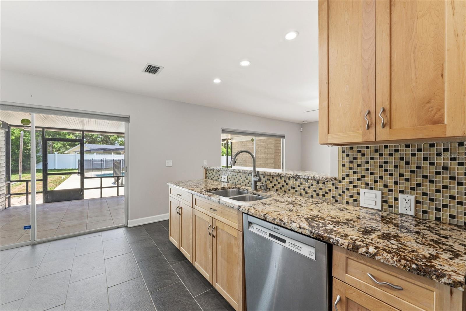CARROLLWOOD SUB UNIT 18 - Residential