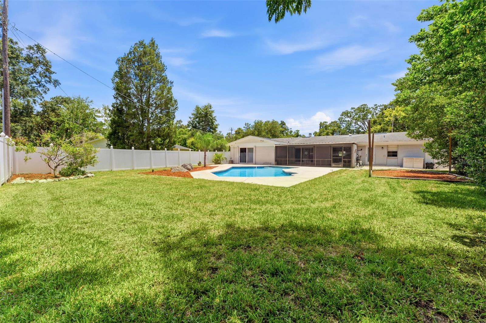 CARROLLWOOD SUB UNIT 18 - Residential