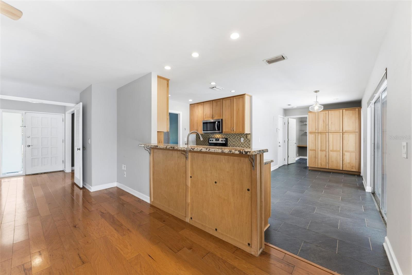 CARROLLWOOD SUB UNIT 18 - Residential