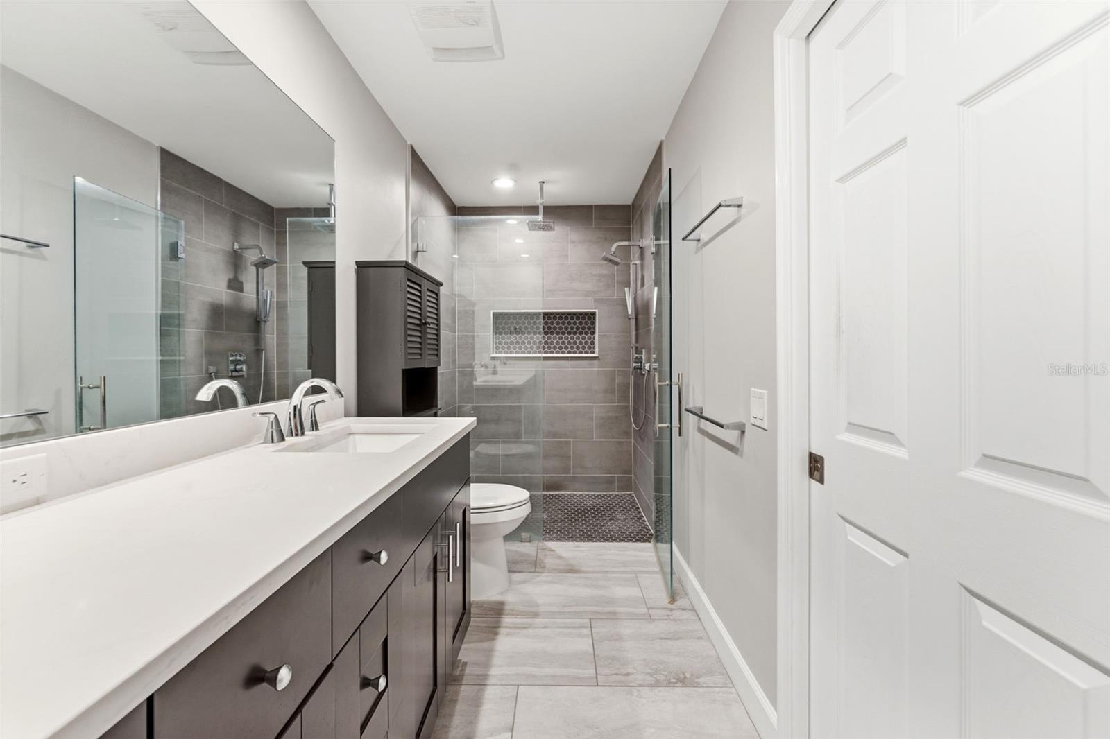 CARROLLWOOD SUB UNIT 18 - Residential