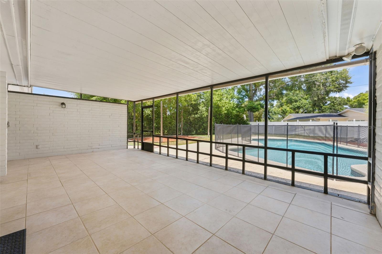 CARROLLWOOD SUB UNIT 18 - Residential