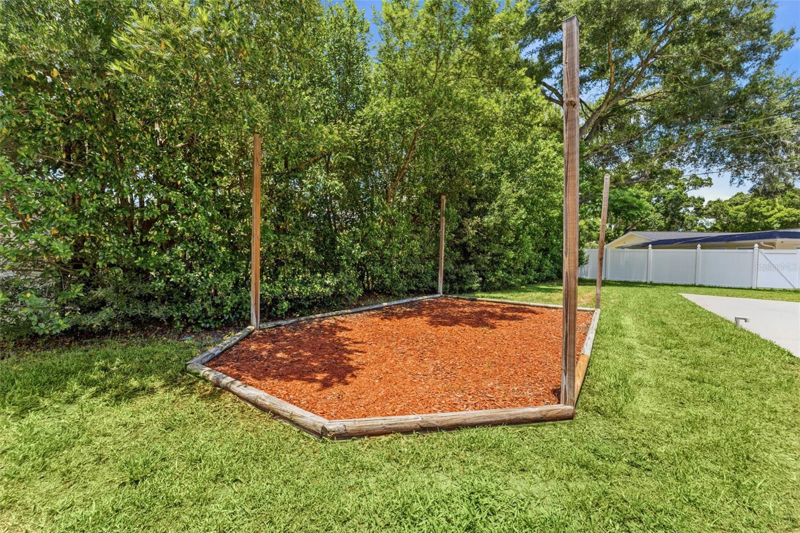 CARROLLWOOD SUB UNIT 18 - Residential
