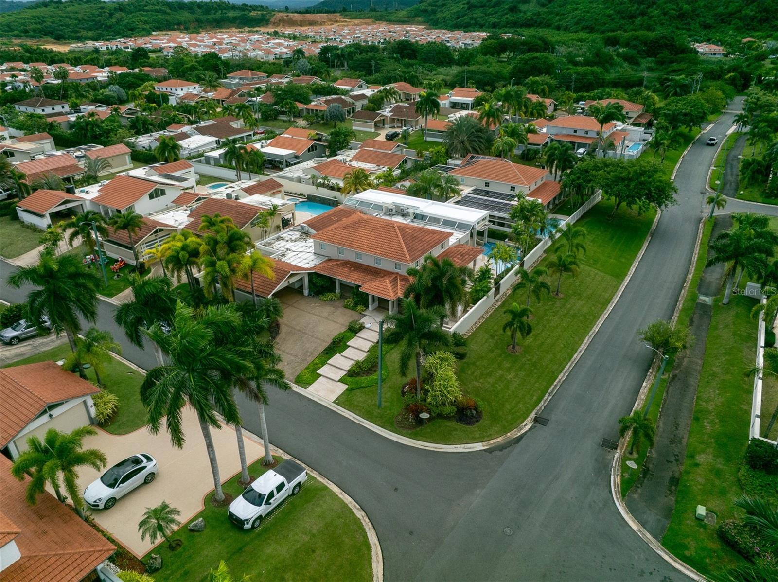 SABANERA DE DORADO - Residential