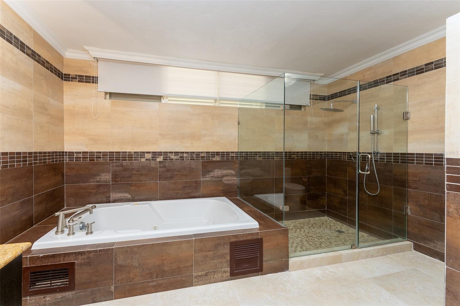 SABANERA DE DORADO - Residential