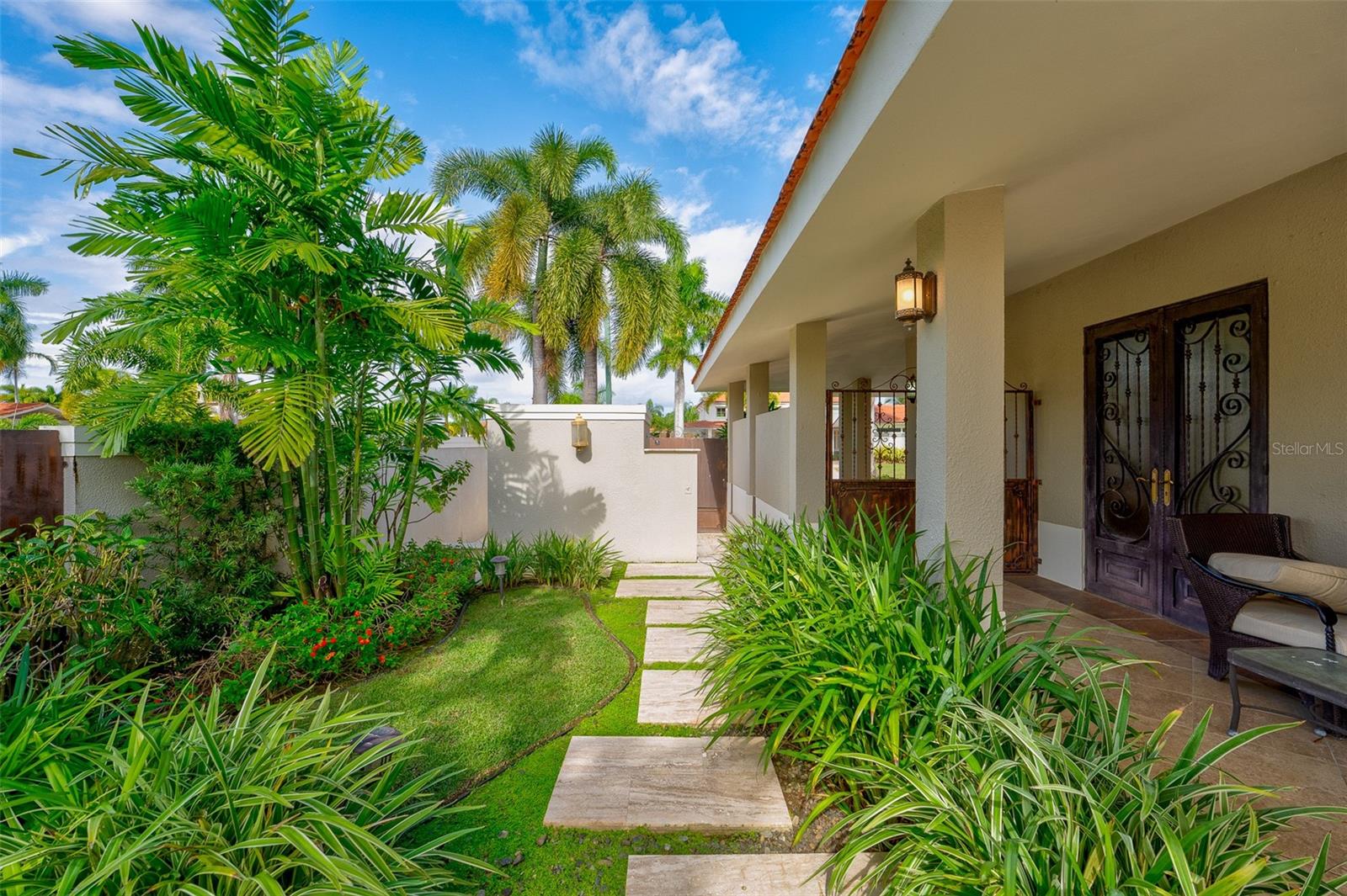 SABANERA DE DORADO - Residential