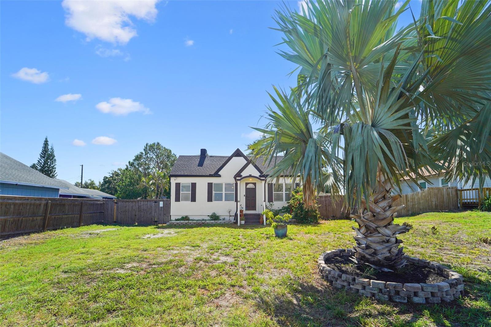 ROYAL PALM HEIGHTS - Residential