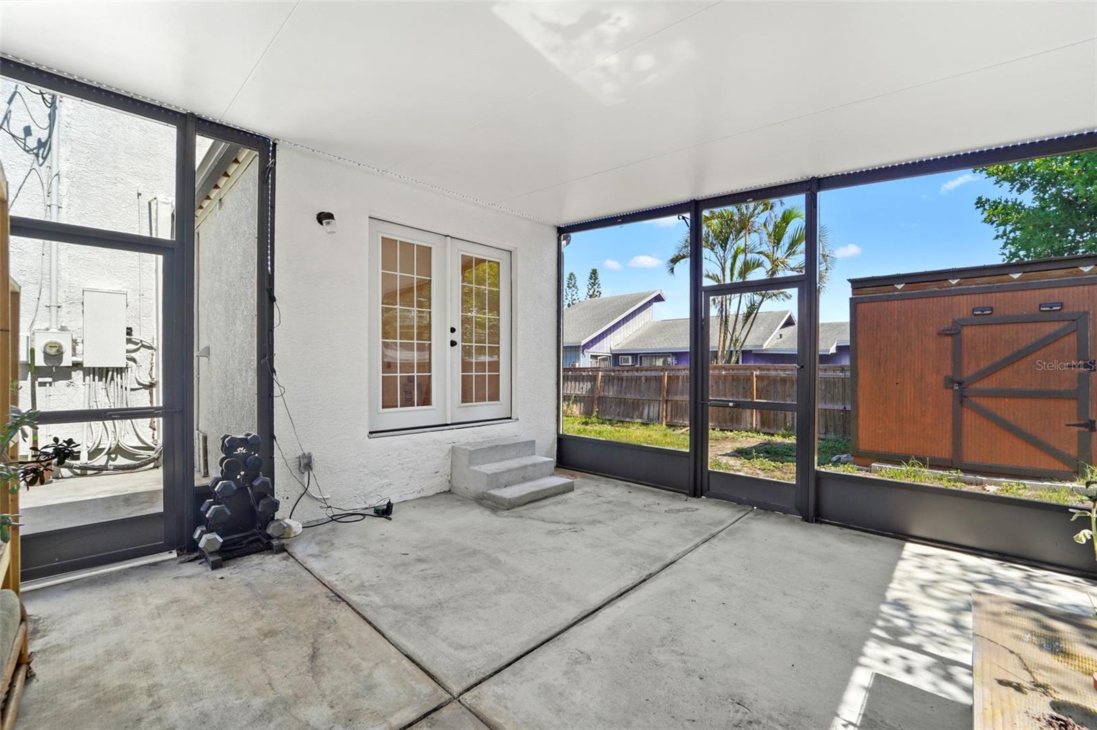 ROYAL PALM HEIGHTS - Residential