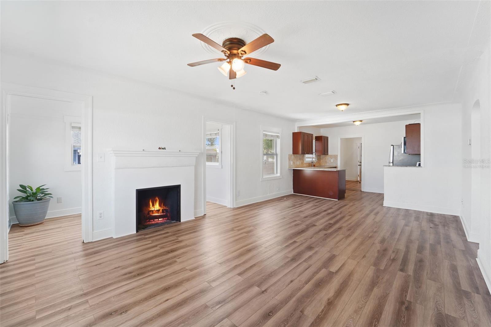 ROYAL PALM HEIGHTS - Residential