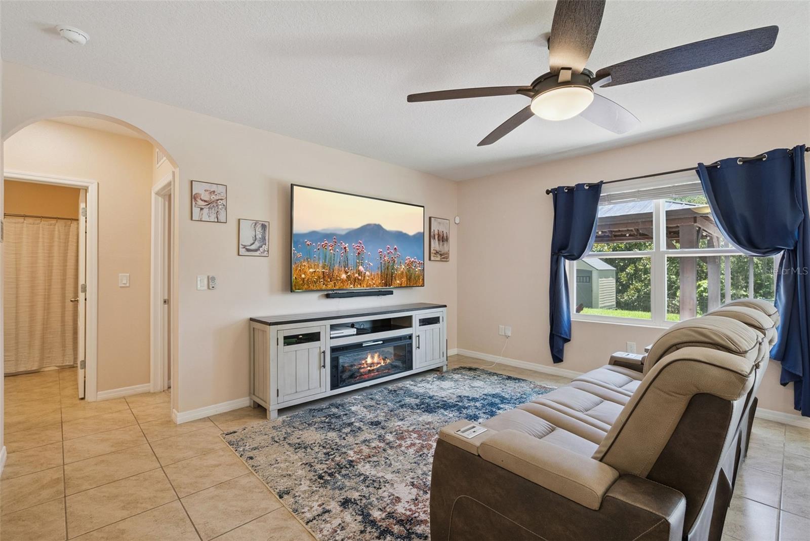 WYNDHAM PRESERVE PINE WAY - Residential