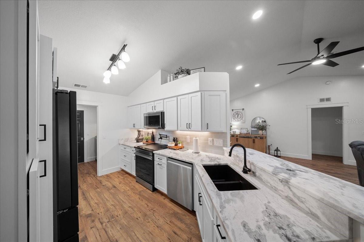 CITRUS HILLS 1ST ADD - Residential