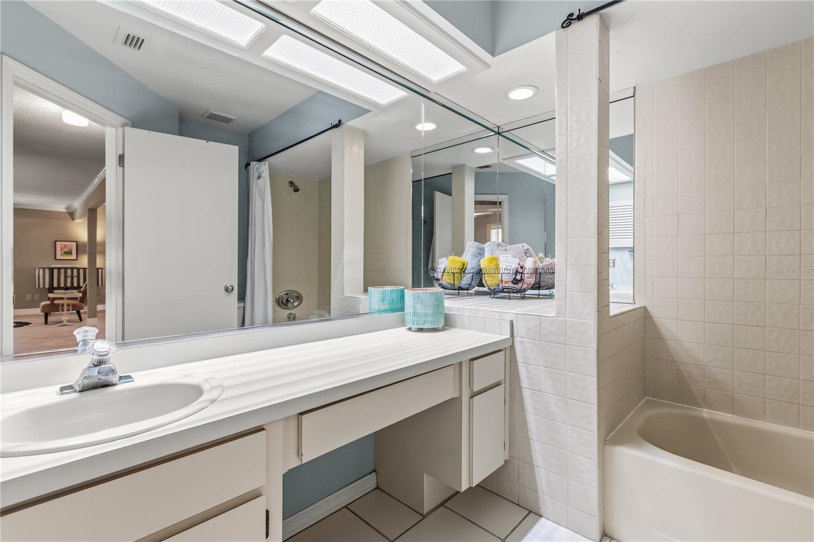 BRYN MAWR PH 02 - Residential