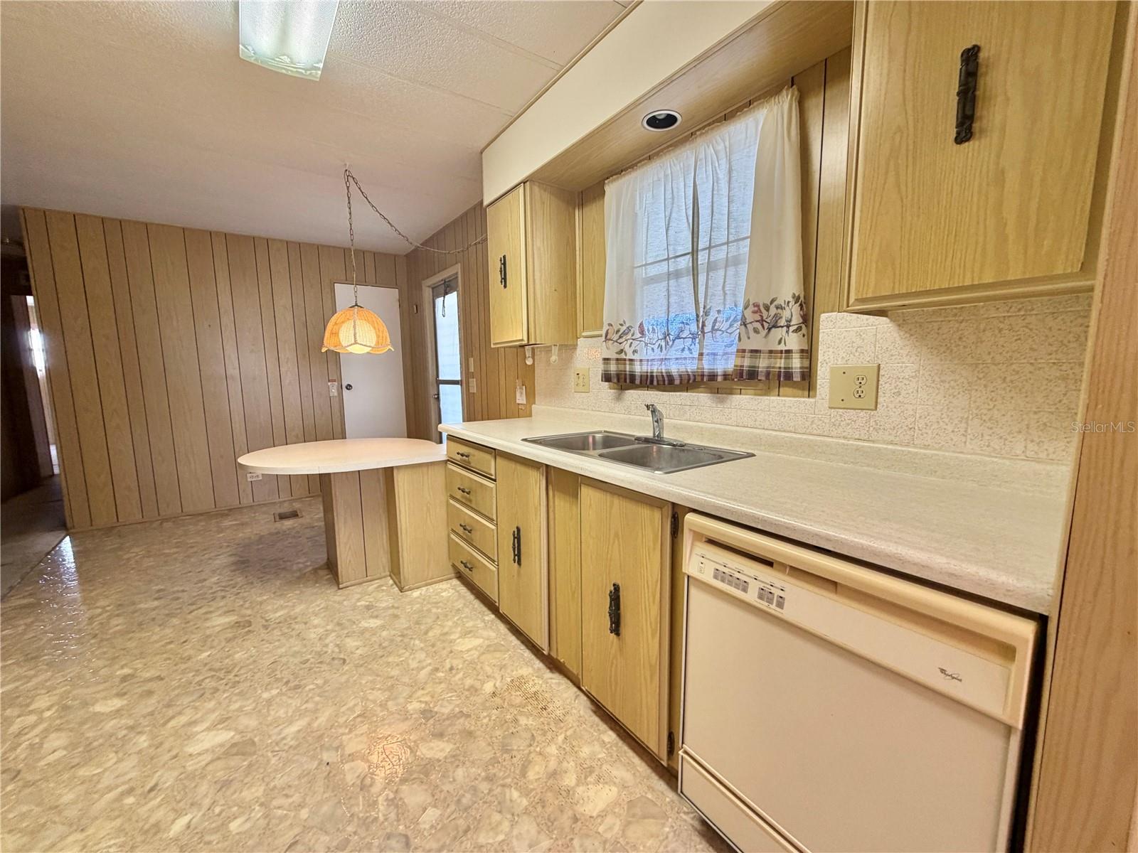 HAWTHORNE AT LEESBURG A COOP - Residential