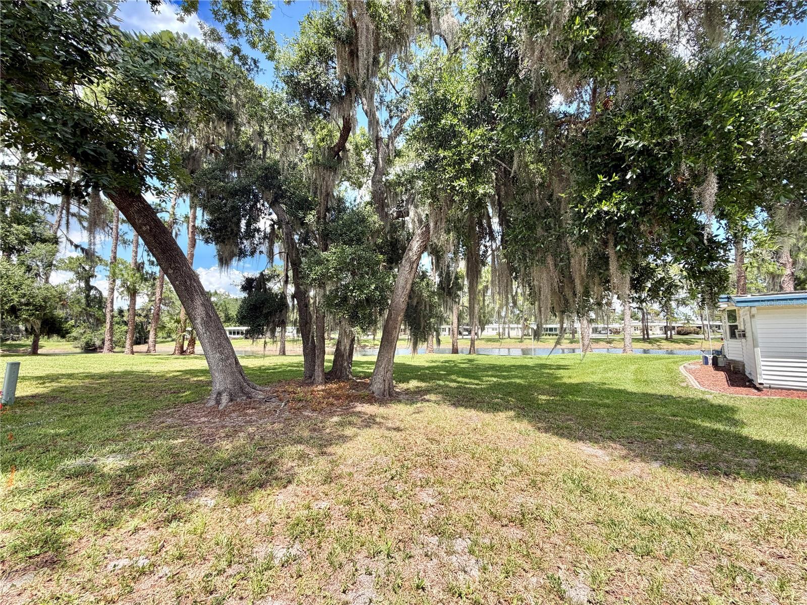 HAWTHORNE AT LEESBURG A COOP - Residential